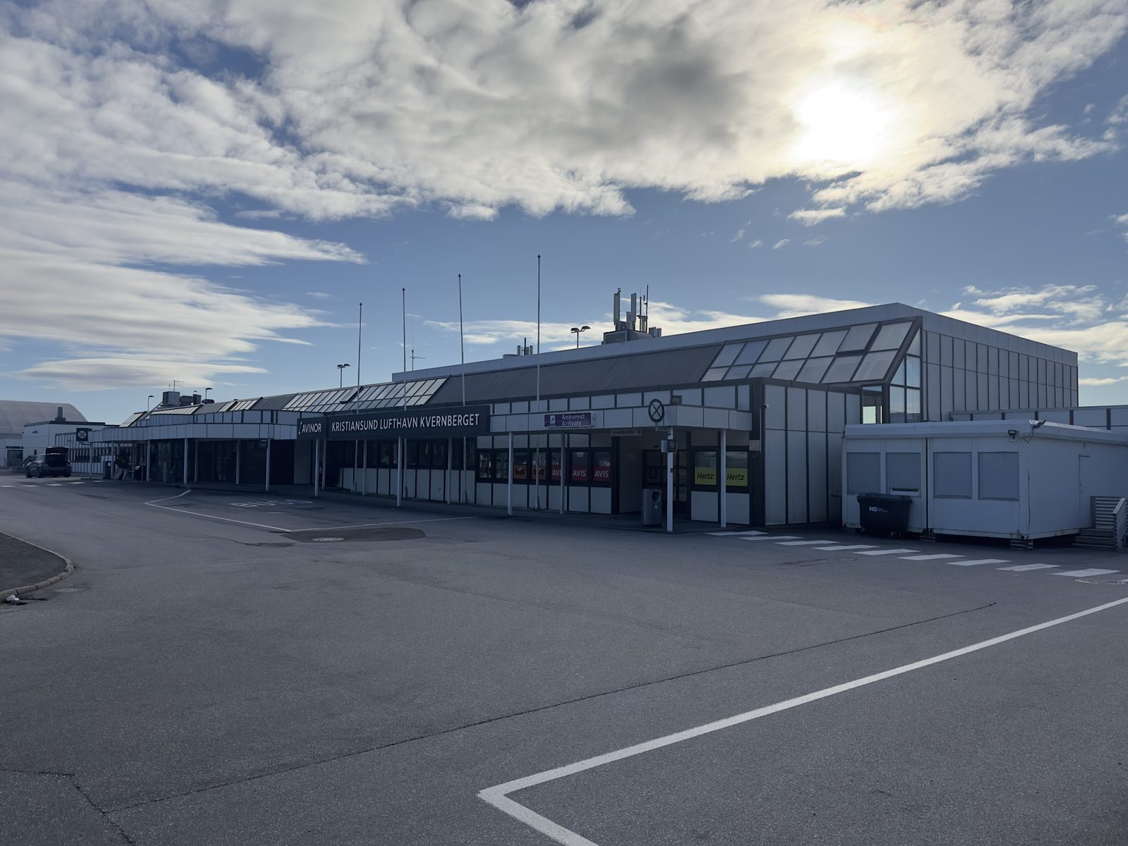 Kristiansund flygplats, Kvernberget