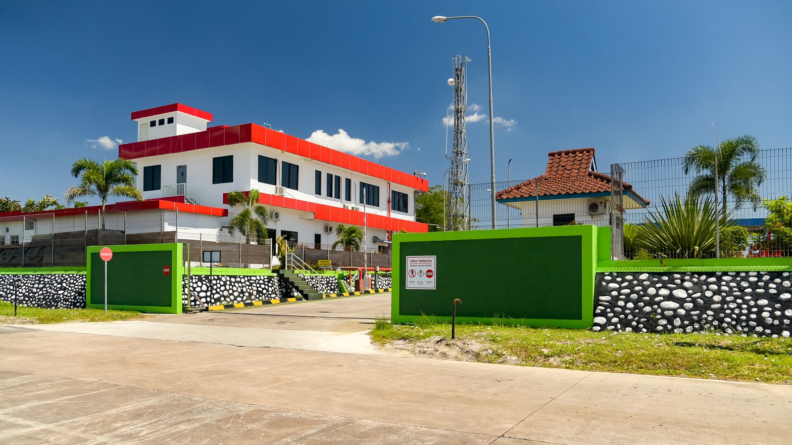 Makassar flygplats (Sultan Hasanuddin)